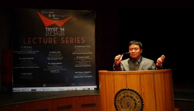 Constantinus Satrio – Pembuat Sistem Pengendali Transmisi Sepeda Motor Dual Mode