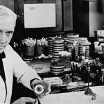 Sir Alexander Fleming – Penemu Penisilin
