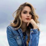 Cinta Laura Kiehl – Artis Indonesia Idola Remaja