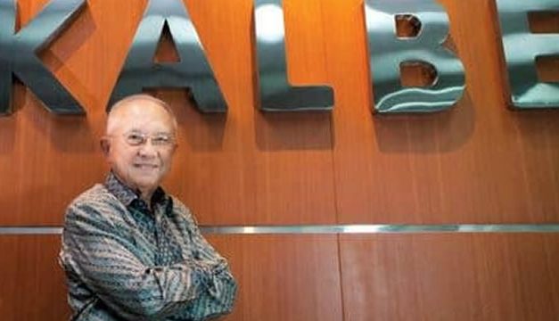 Boenjamin Setiawan – Dokter Pendiri Kalbe Farma