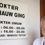 Dr. Lo Siauw Ging – Dokter Teladan