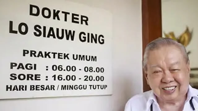 Dr. Lo Siauw Ging – Dokter Teladan