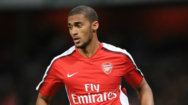 Armand Traore – Pesepakbola Muslim Asal Prancis