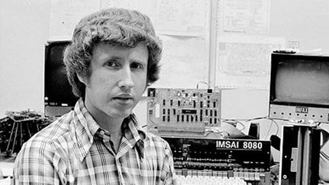 Dennis Hayes – Penemu Modem Komputer